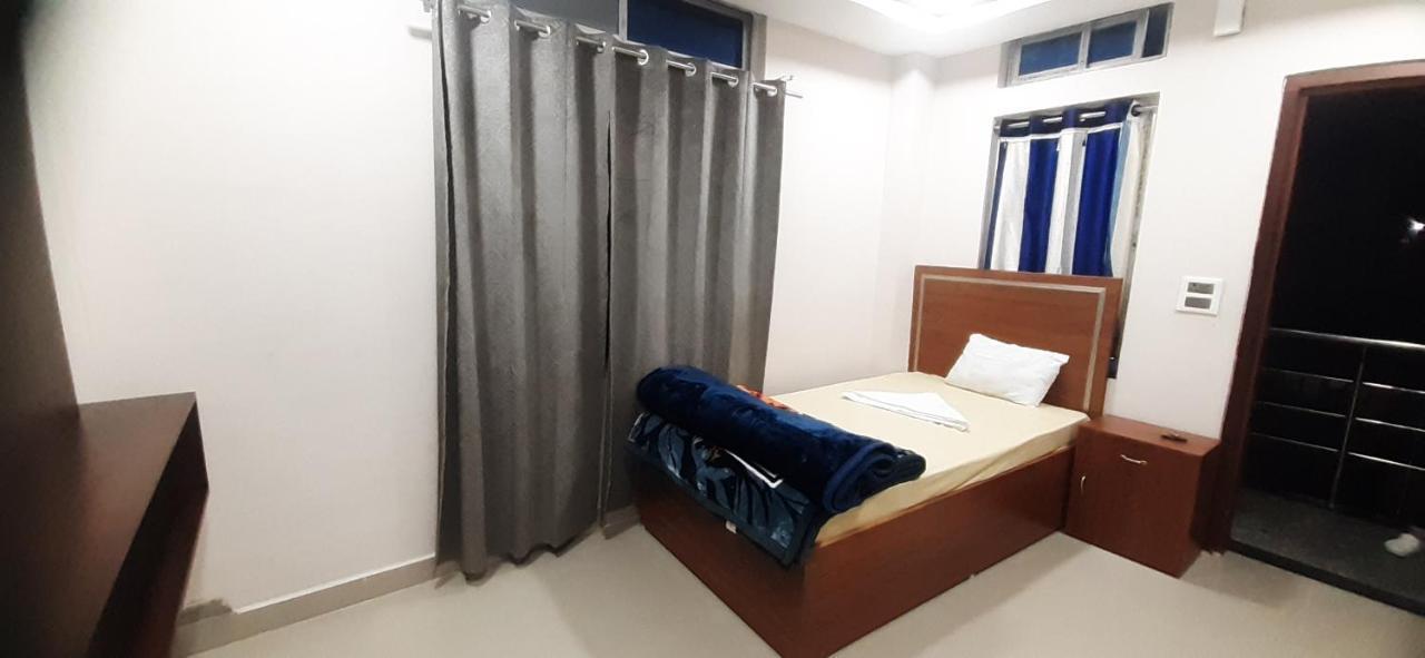 Hilsan Residency And Hotel Bomdila Exterior foto